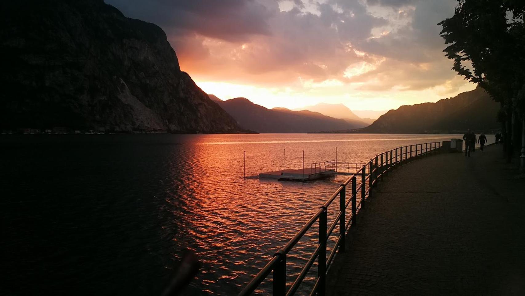 Casa Imbarcadero Apartman Lecco Kültér fotó